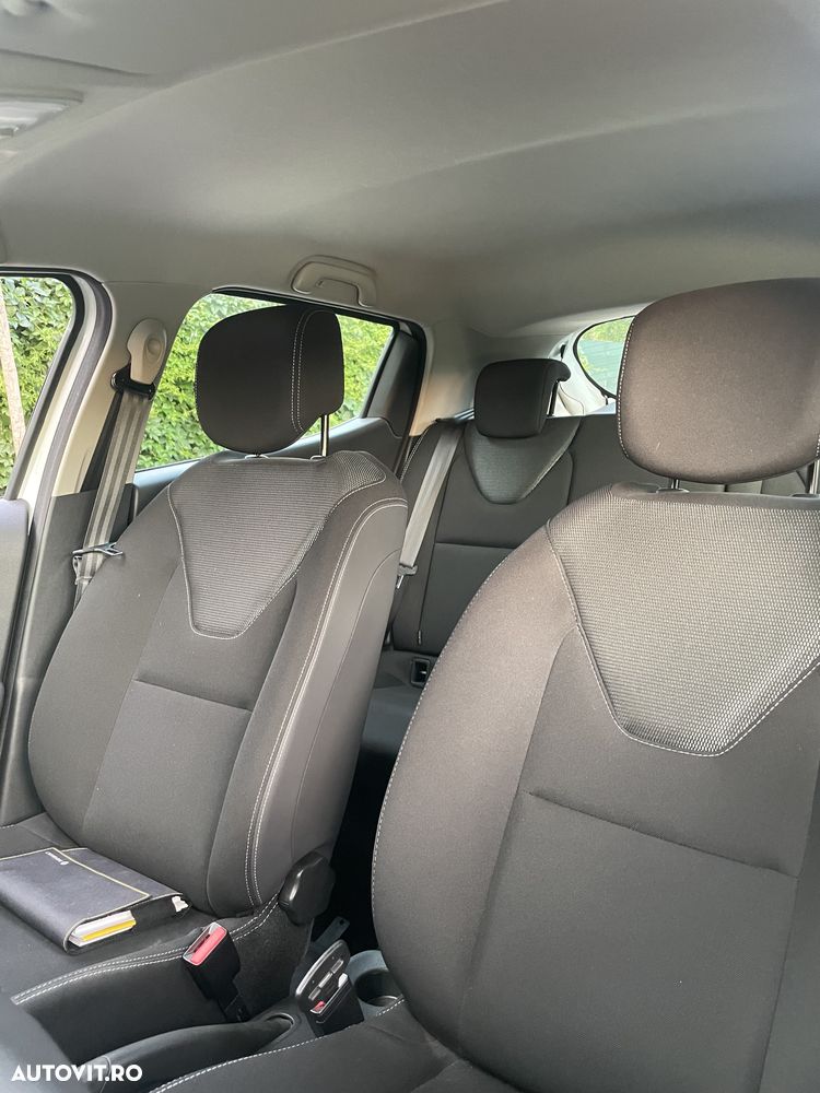 Renault Clio TCe Life Evo - 12