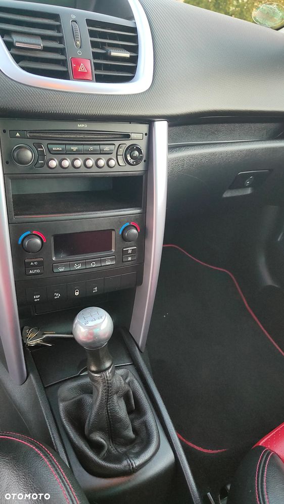Peugeot 207 150 Turbo Platinum - 10