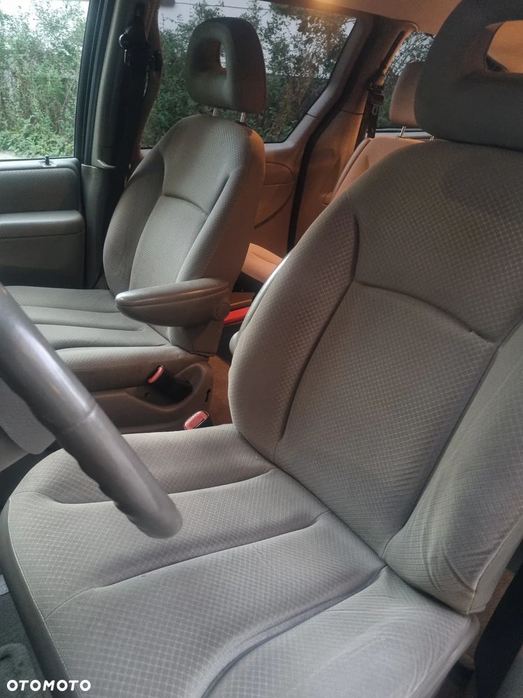 Chrysler Grand Voyager 2.8 CRD Executive SE S&G - 7