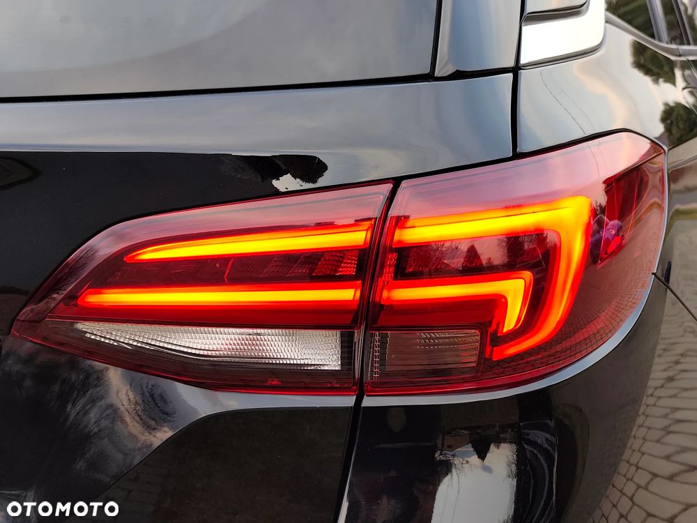 Opel Astra 1.4 Turbo Dynamic - 40