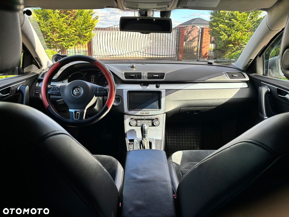 Volkswagen Passat - 15