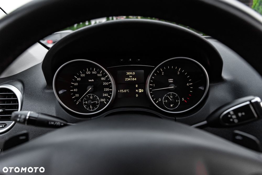 Mercedes-Benz ML 320 CDI 4-Matic - 29