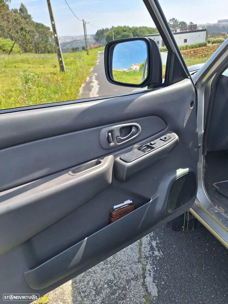 Mitsubishi L200 - 11