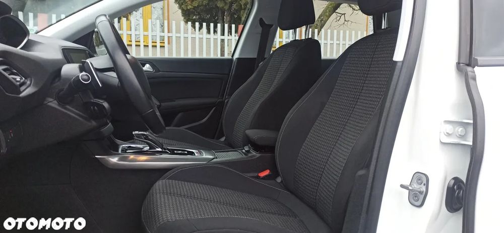 Peugeot 308 SW 1.2 PureTech GPF Allure Pack S&S EAT8 - 25