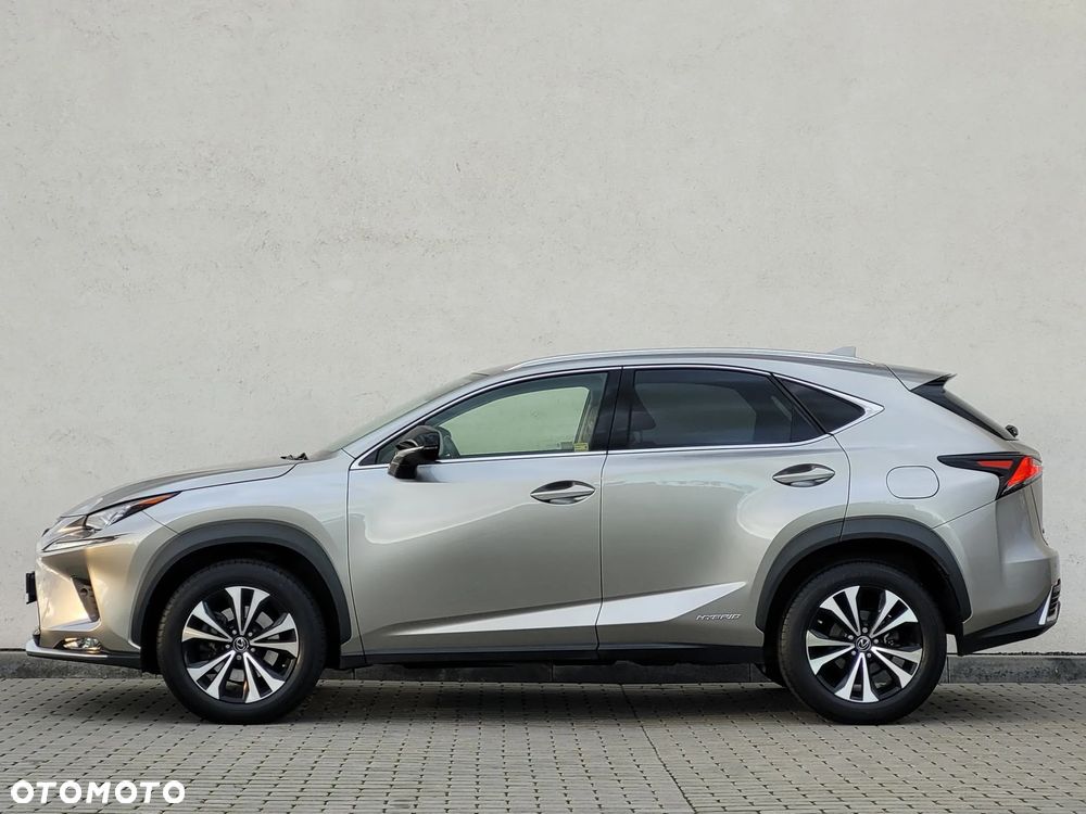 Lexus NX 300h F Impression AWD - 8