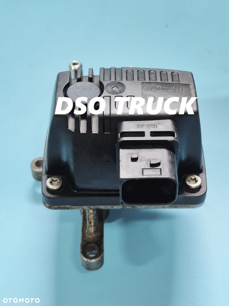 DOZOWNIK WTRYSKIWACZ ADBLUE A0001403339 MERCEDES ACTORS MP4 - 2
