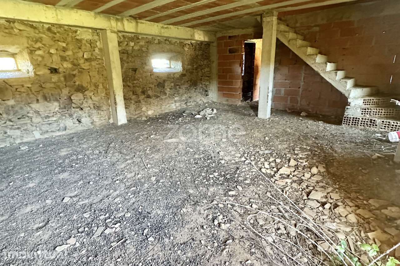 Quinta com moradia para recuperação - Grande imagem: 2/16