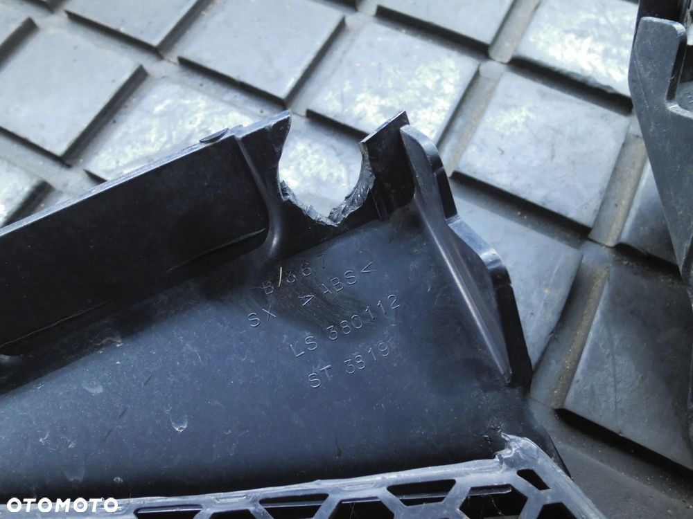 NERKA ATRAPKA GRILL KRATKA ALFA ROMEO 156 LIFT KOMPLET - 3