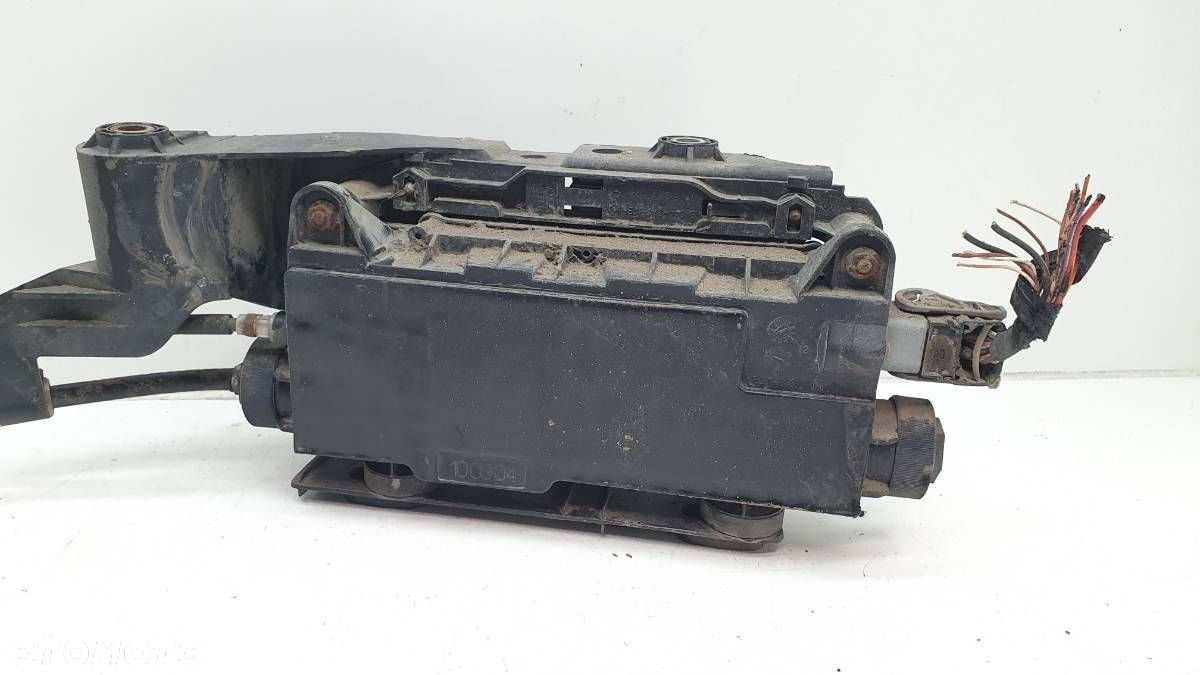 MECHANIZM HAMULCA RĘCZNEGO LINKA RENAULT SCENIC II 8200418647 - 4