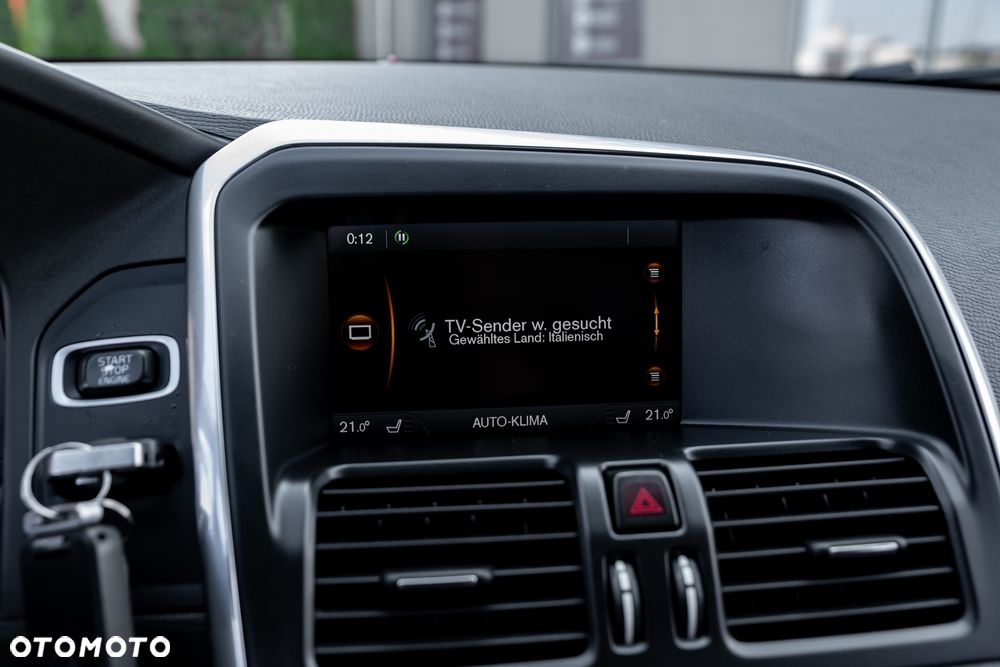 Volvo XC 60 D4 AWD Geartronic RDesign - 31