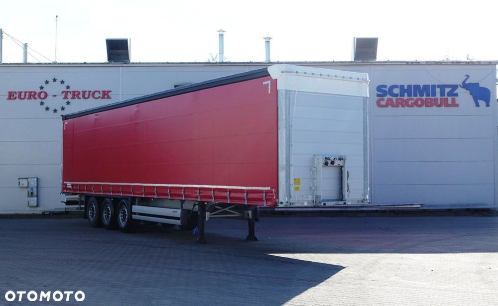 Schmitz Cargobull SCS, Kurtyna - 1