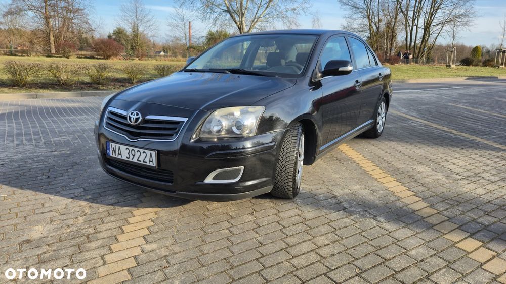Toyota Avensis 1.8 VVT-i Luna - 1