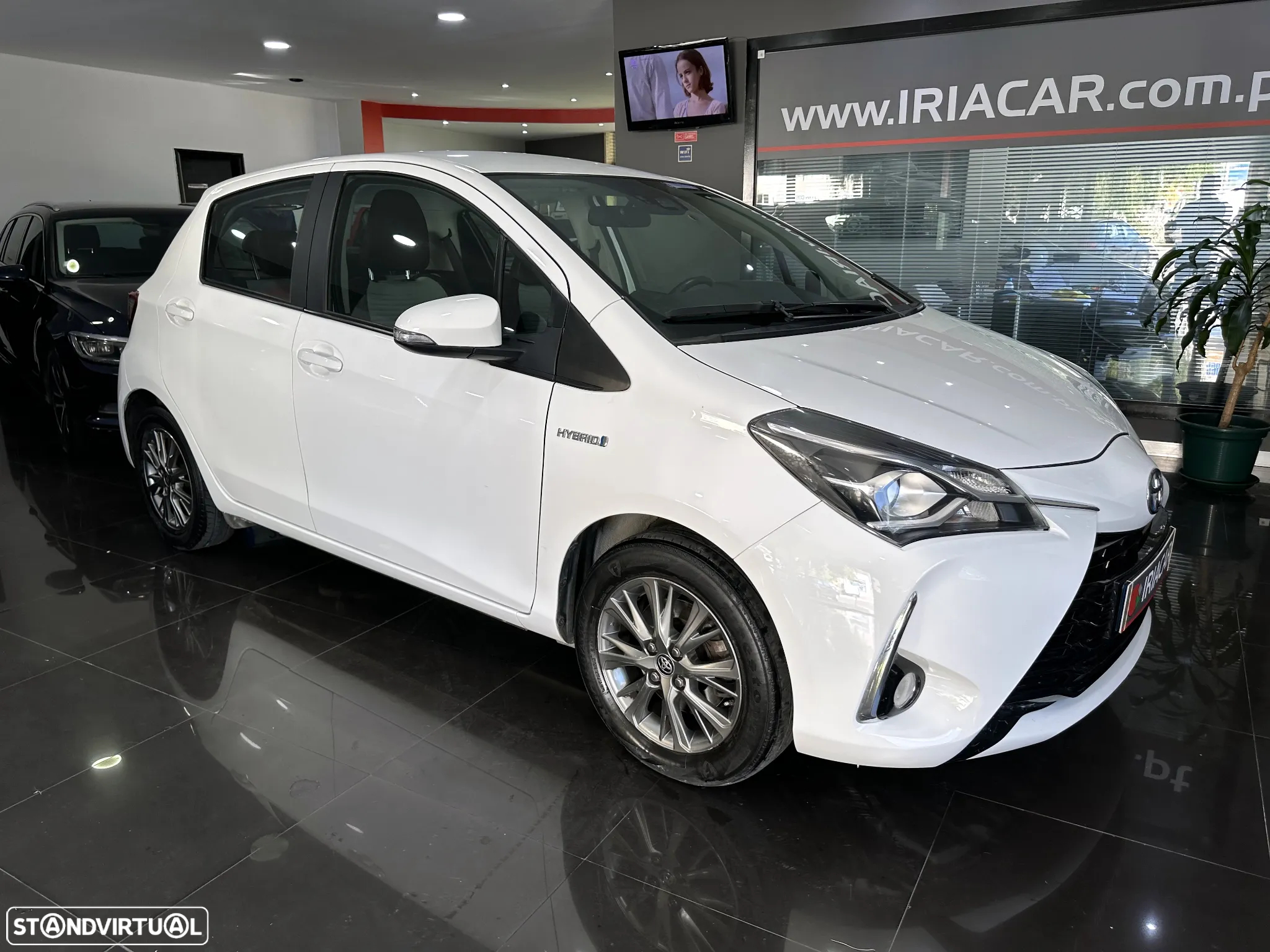 Toyota Yaris 1.5 HSD Comfort+P.Style - 8
