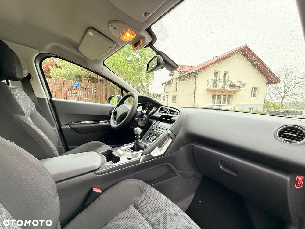 Peugeot 3008 1.6 HDi Premium - 25
