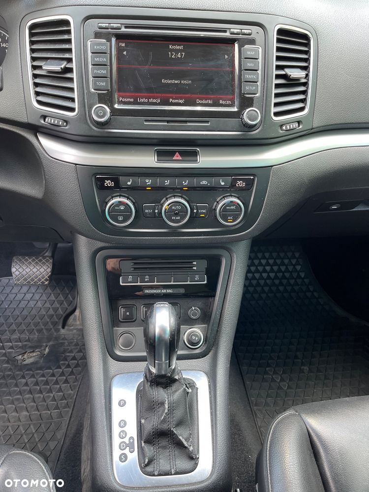 Volkswagen Sharan 2.0 TDI Comfortline DSG - 13