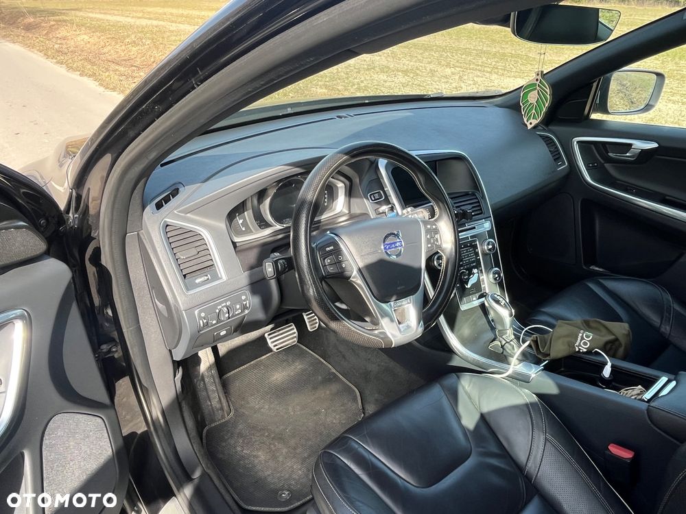 Volvo XC 60 D3 Drive-E R-Design Kinetic - 8