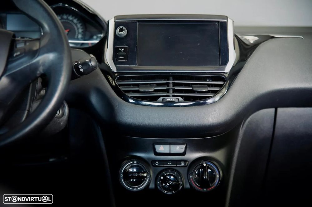 Peugeot 208 HDi 68 Access - 13