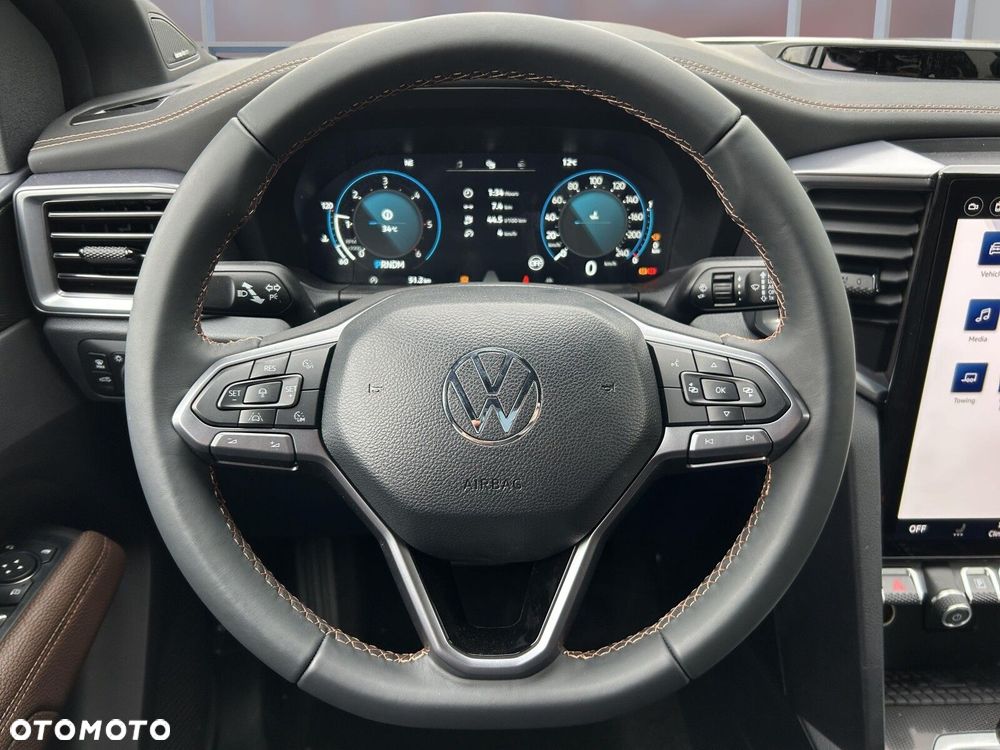 Volkswagen Amarok - 16
