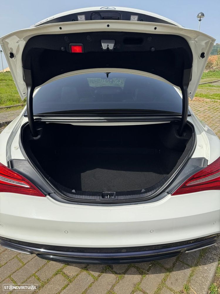 Mercedes-Benz CLA 220 d 4Matic 7G-DCT AMG Line - 9