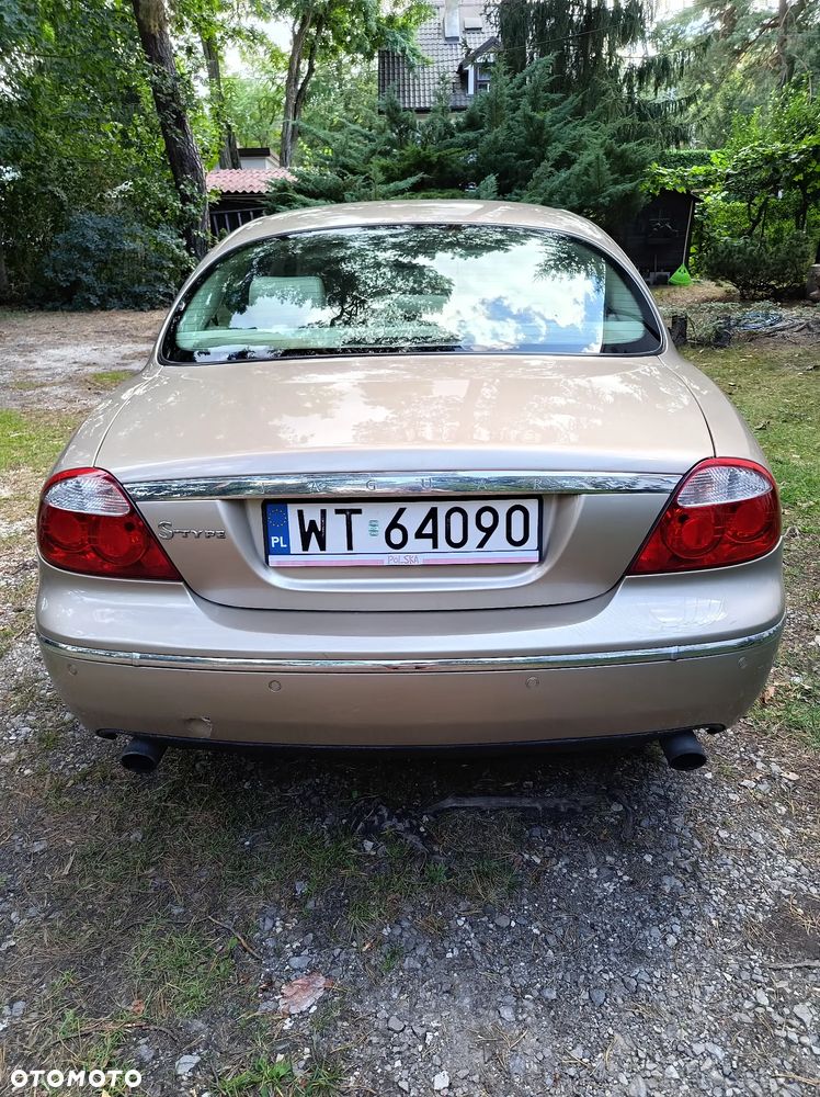 Jaguar S-Type - 2