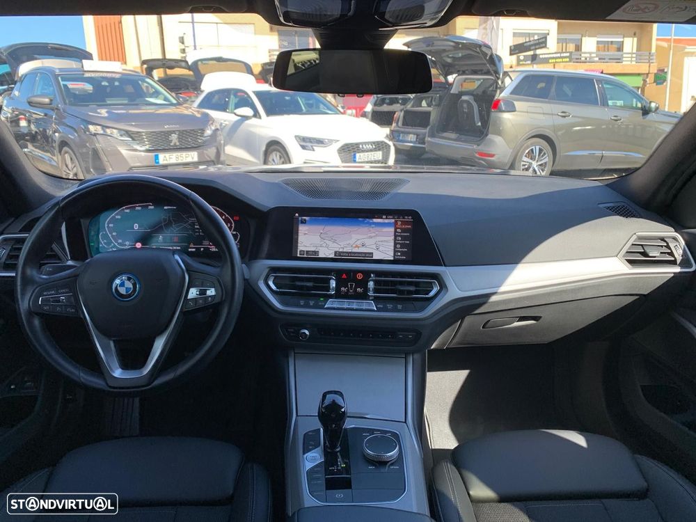 BMW 320 - 21