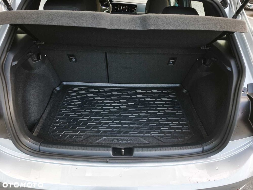 Volkswagen Polo 1.0 TSI R-Line DSG - 11