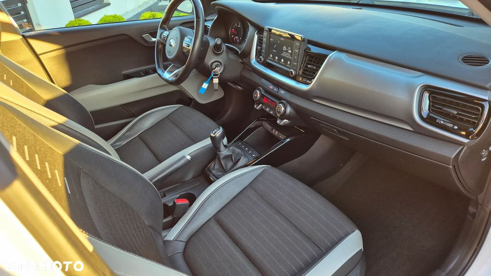 Kia Stonic 1.6 CRDi SCR L - 12