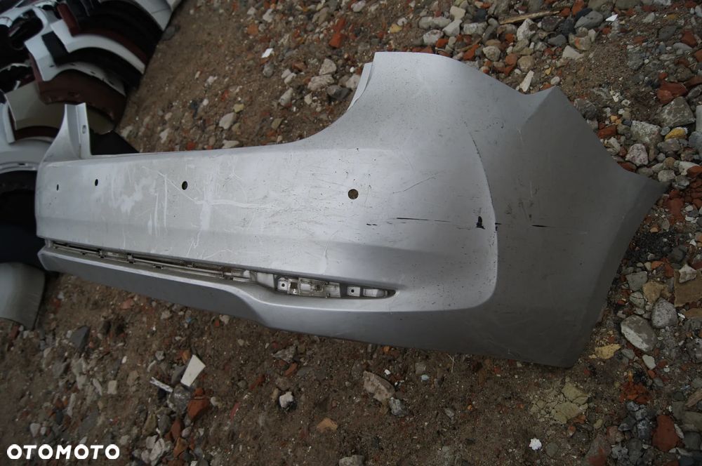 TOYOTA AVENSIS III T27 LIFT 2012-2015-- ZDERZAK TYLNY TYŁ SEDAN - 3