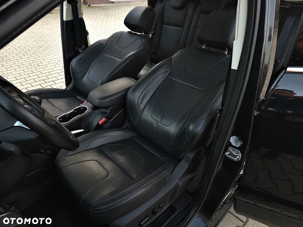 Ford Kuga 2.0 TDCi 4x4 Titanium - 40