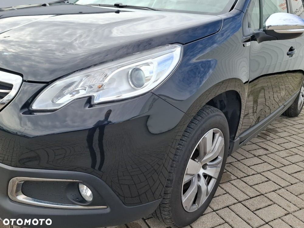 Peugeot 2008 1.2 Pure Tech Style S&S - 17