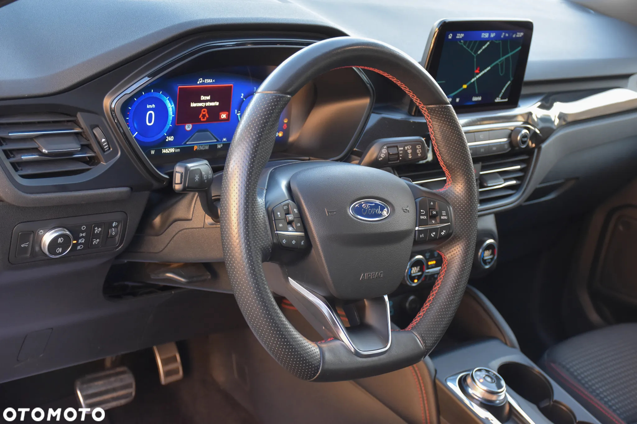Ford Kuga 2.0 EcoBlue 4x4 ST-LINE X - 23