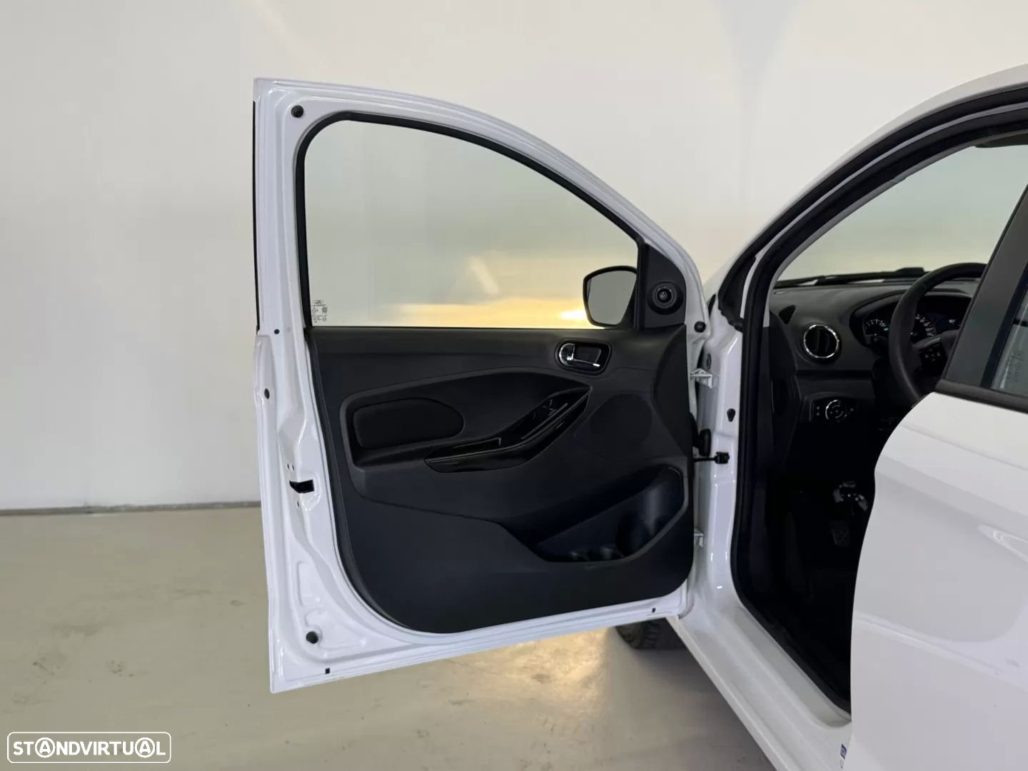 Ford KA+ 1.2 Ti-VCT Ultimate - 16