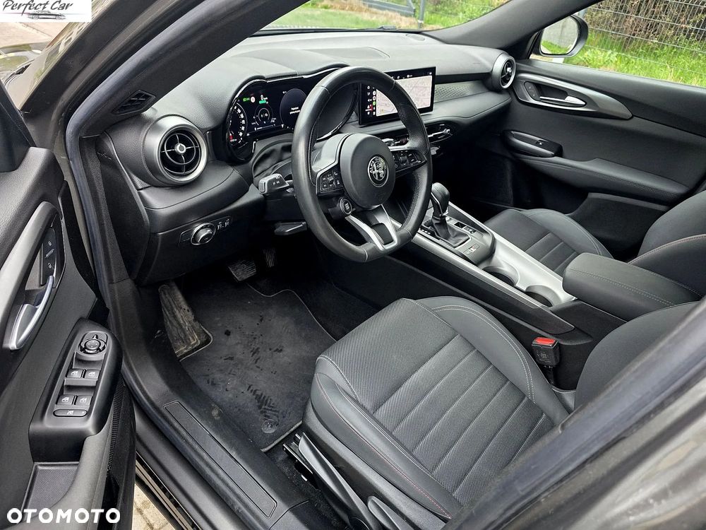 Alfa Romeo Tonale ver-1-5-t4-gse-mhev-sprint-dct - 7