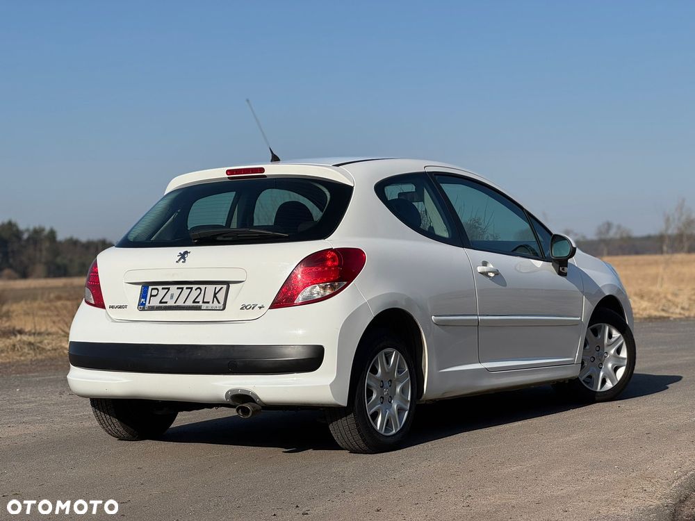 Peugeot 207 1.4 HDi Presence - 2