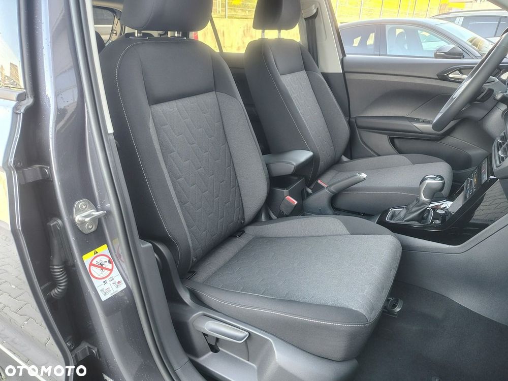Volkswagen T-Cross - 11