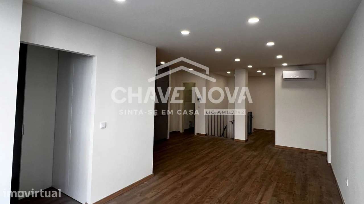 Apartamento T2 Duplex no Porto - Grande imagem: 4/14