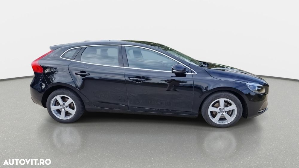 Volvo V40 D2 Momentum - 6