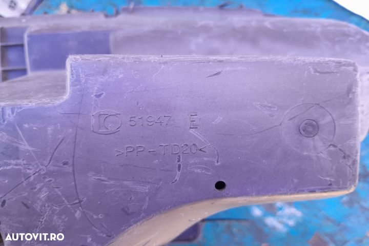 Carcasa filtru aer 9680006180 - 2.7 HDI 9680006180 - 2.7 HDI Peugeot - 4