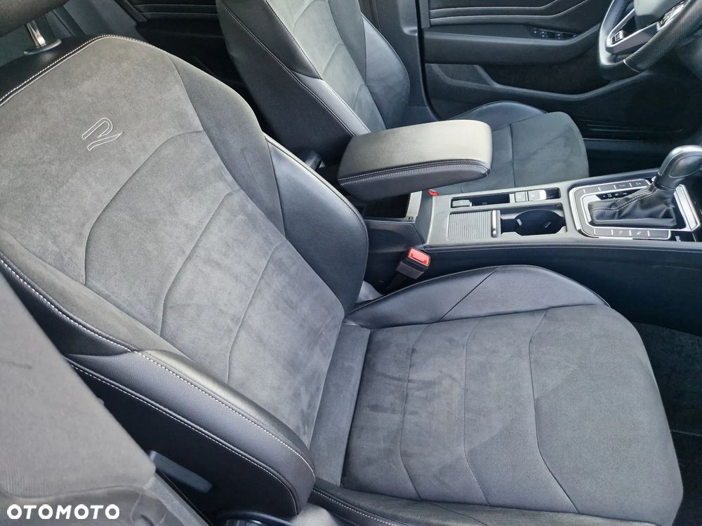 Volkswagen Arteon 2.0 TDI SCR 4Motion DSG R-Line - 19