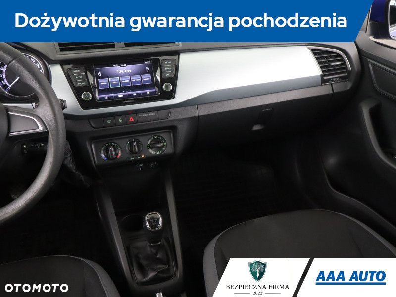 Skoda Fabia - 10