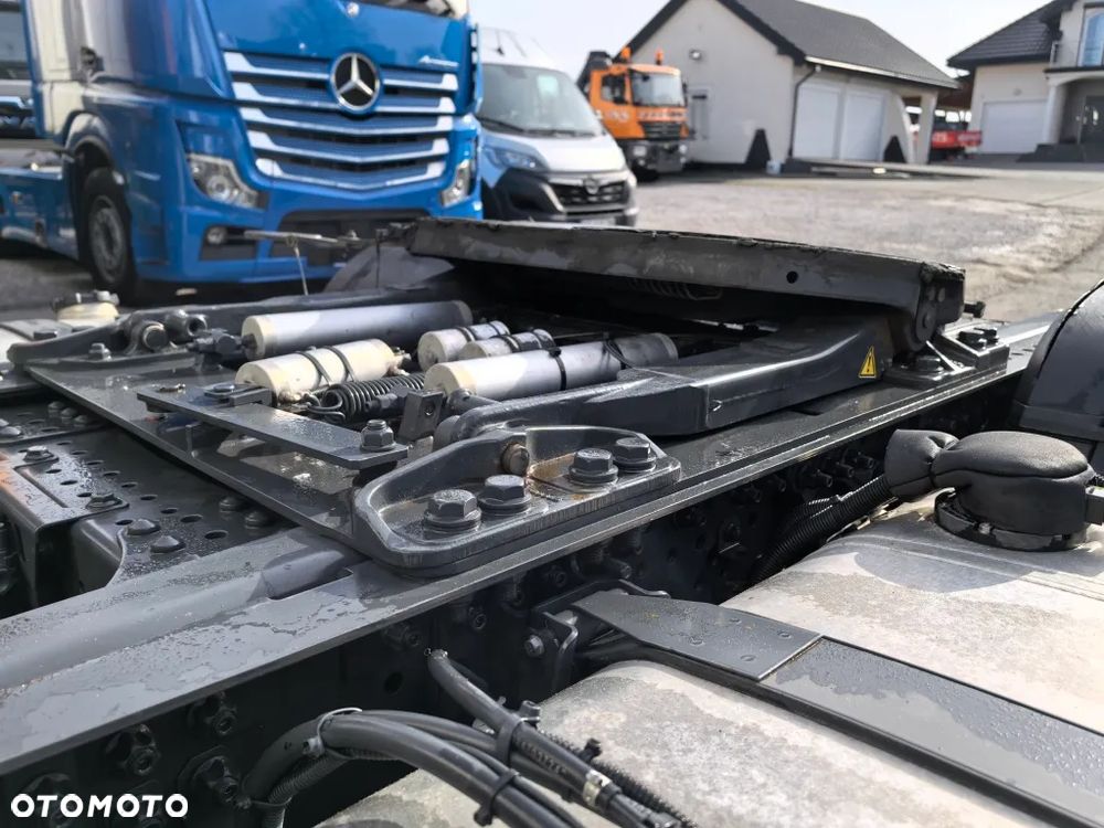 Mercedes-Benz Actros L 1848 LSnRL // Regulowane Siodło // NOWE OPONY // GigaSpace // 2 zbiorniki // Bi-Xenon // - 16