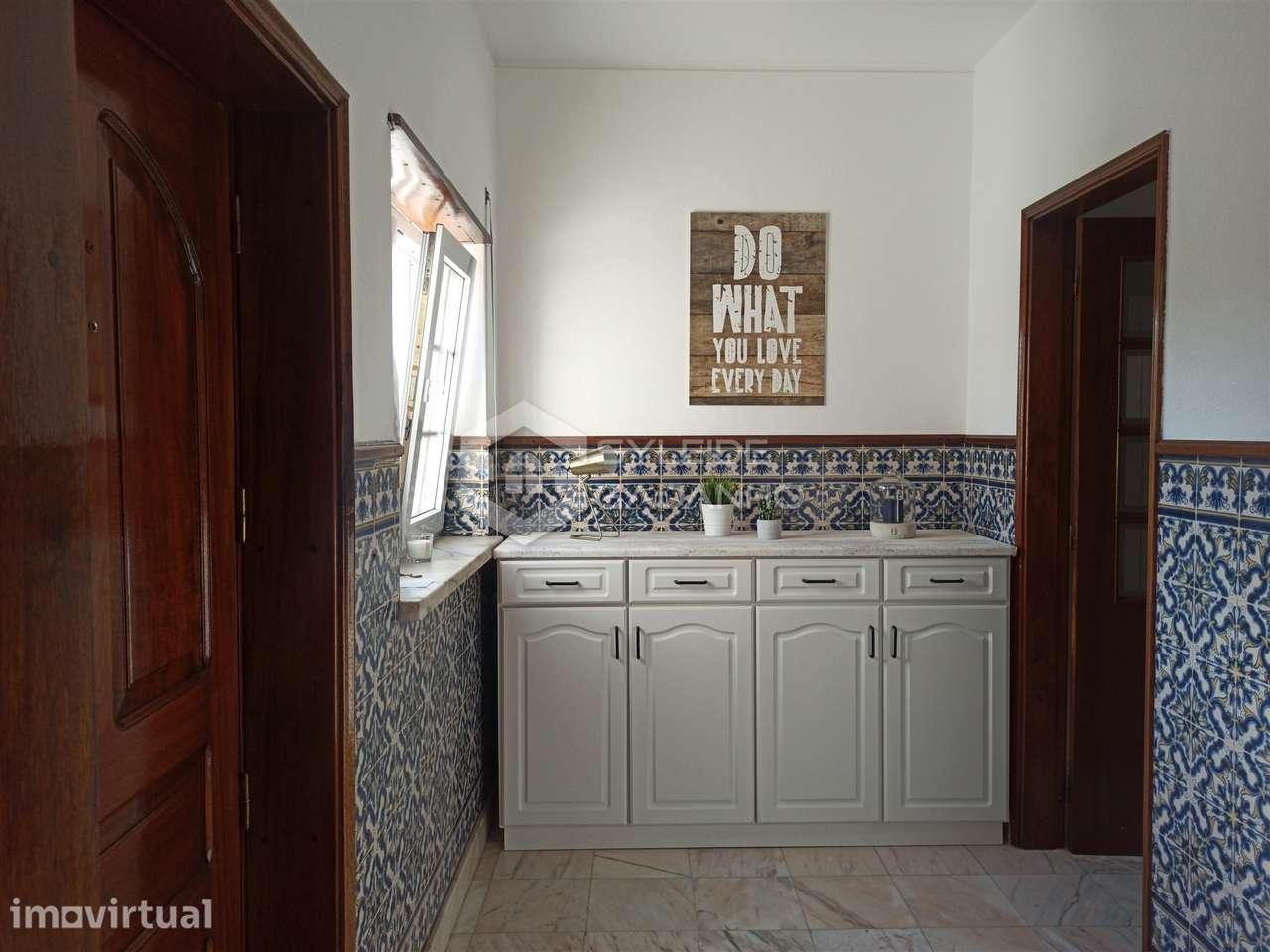 Apartamento T4 para arrendamento no bairro da Biquinha - Grande imagem: 2/22