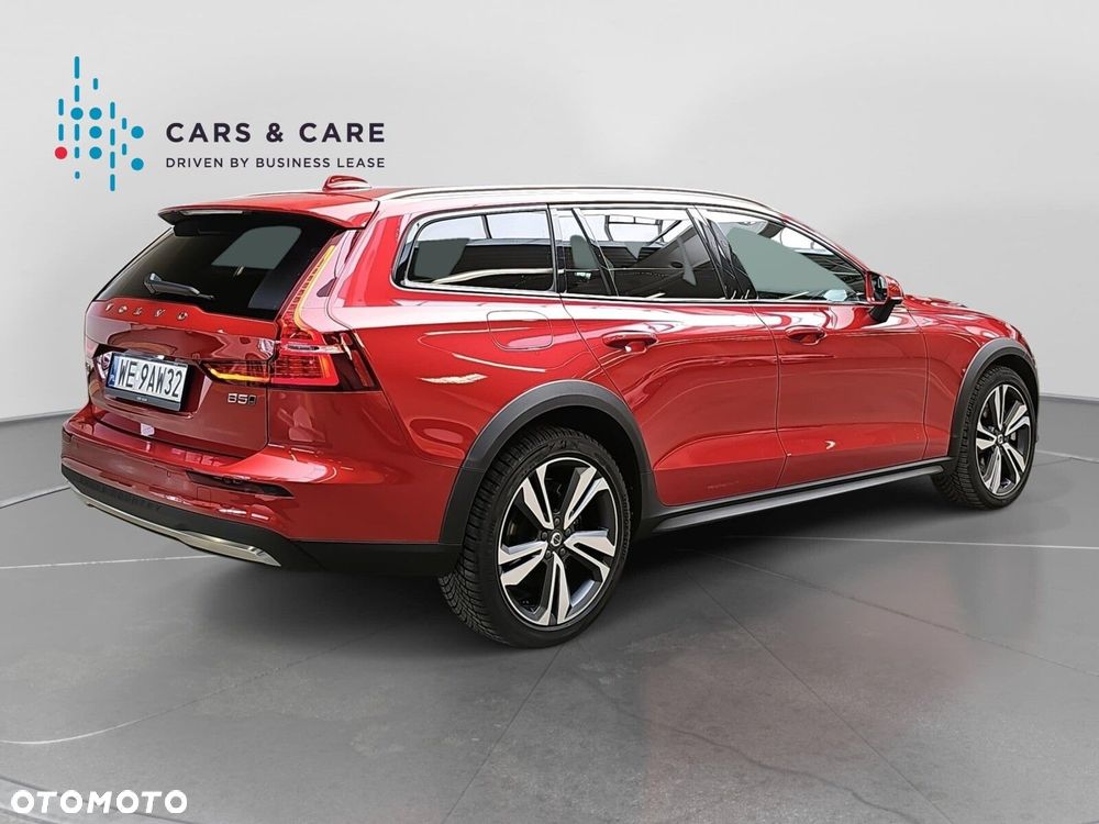 Volvo V60 Cross Country - 24