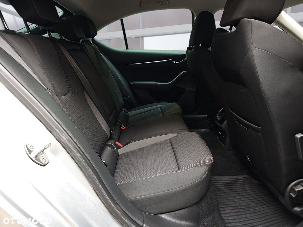 Skoda Octavia 2.0 TDI Ambition DSG - 12