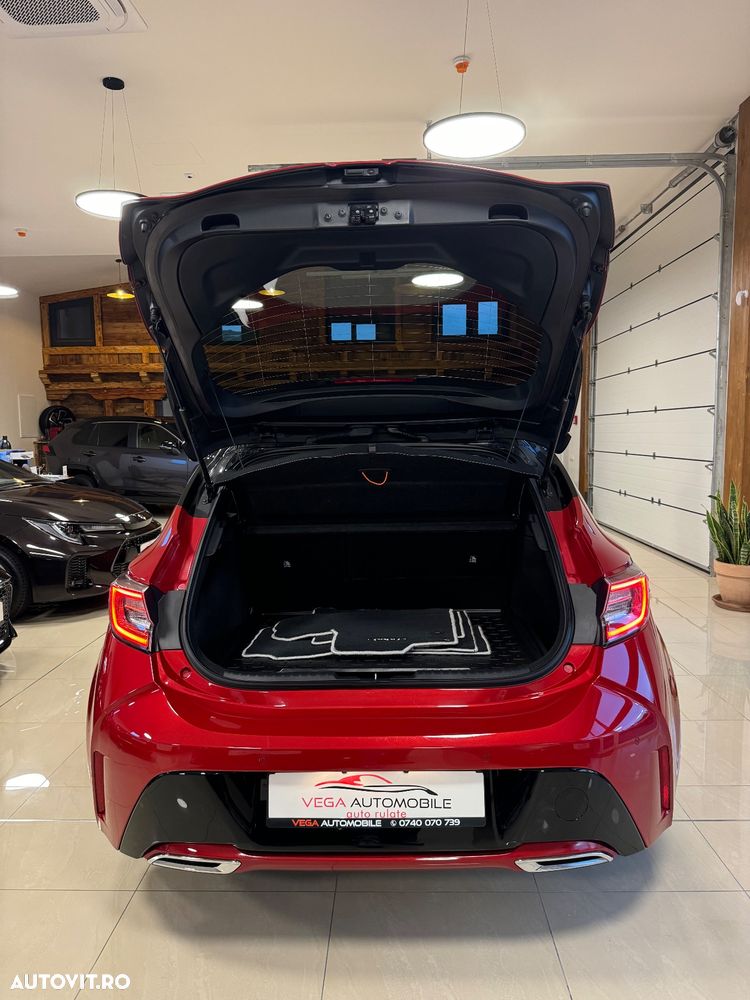 Toyota Corolla 2.0 Hybrid GR Sport - 31