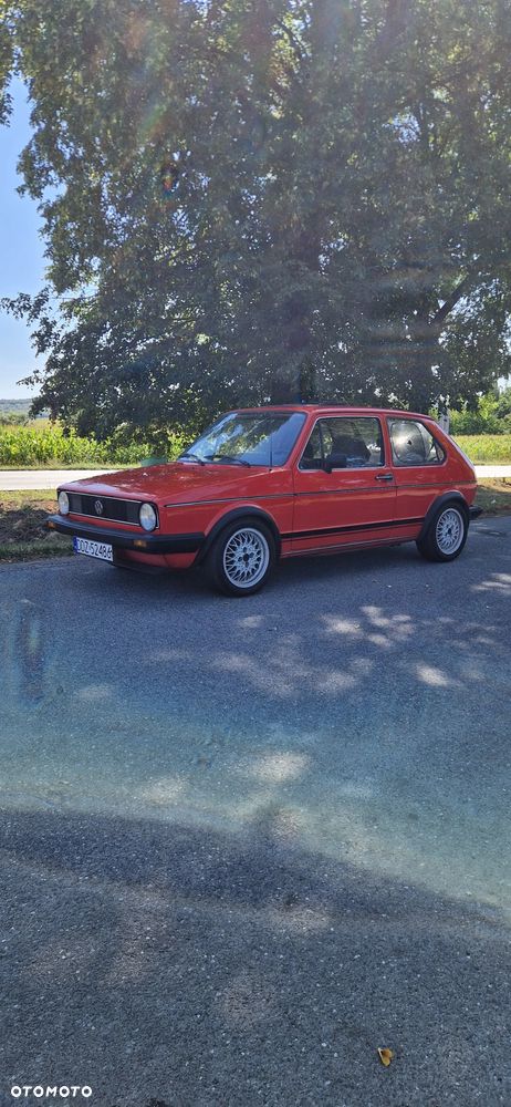 Volkswagen Golf - 6