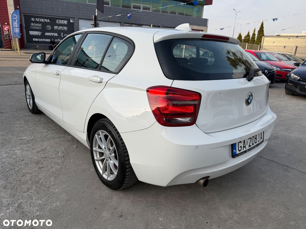 BMW Seria 1 114i - 5
