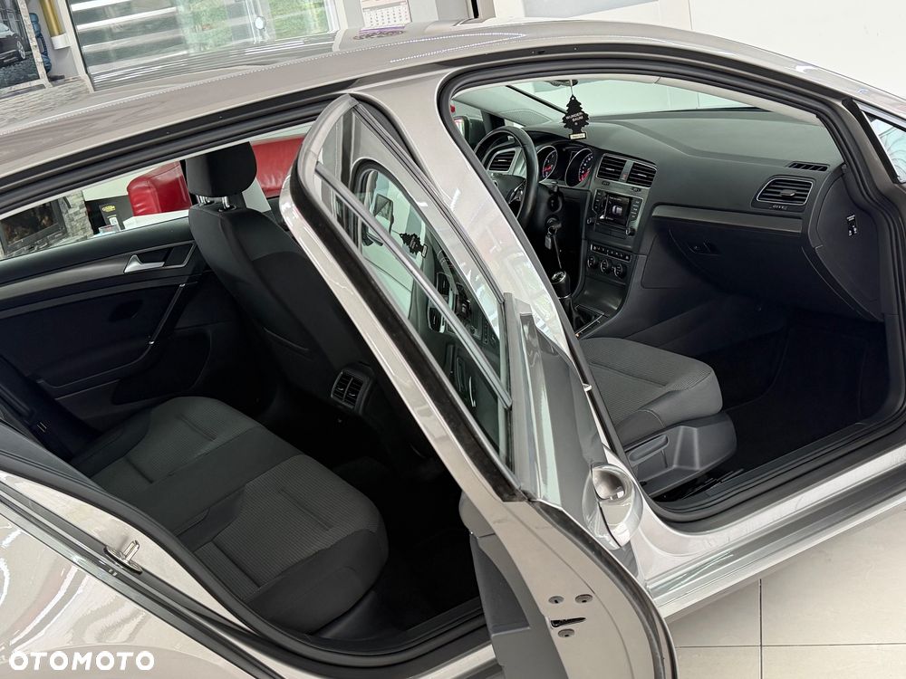 Volkswagen Golf 1.4 TSI BMT Highline - 21