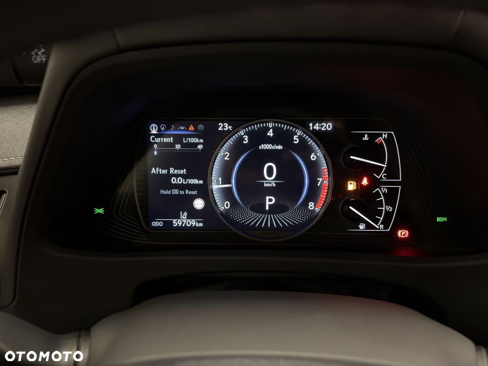 Lexus UX - 22