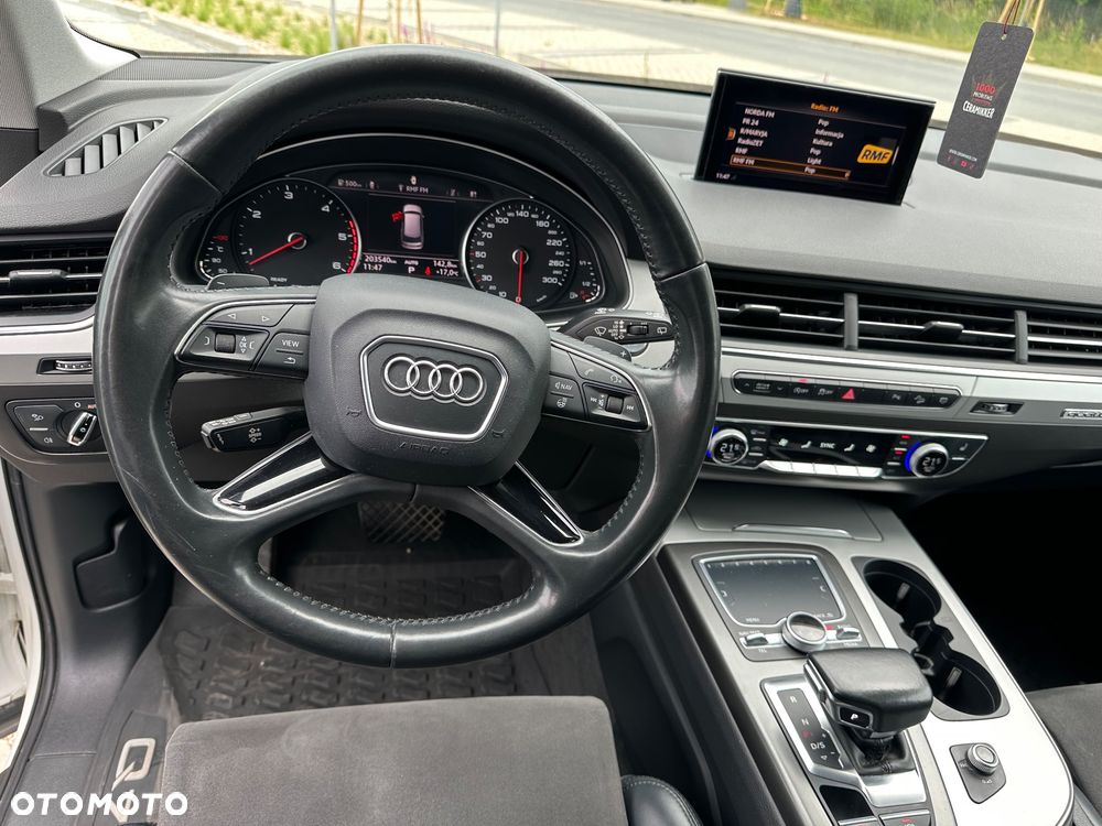 Audi Q7 - 16